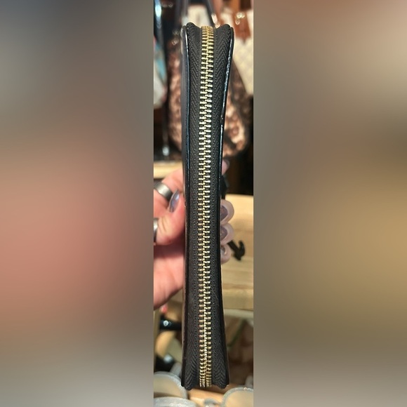 Kate Spade NY Schuyler Lg Continental Zip Wallet MINT CONDITION!​​​ - Picture 3 of 9